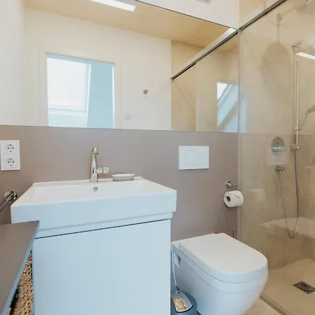 Neu Rügen Resørt Großzügige, Gemütliche Doppelhaushälfte Hanna Mit Terrasse Сasa de vacaciones