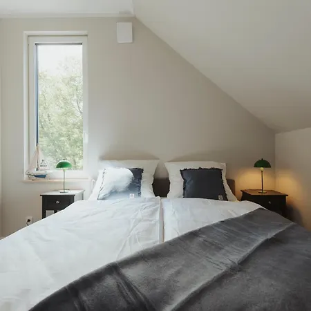 Neu Rügen Resørt Großzügige, Gemütliche Doppelhaushälfte Hanna Mit Terrasse Сasa de vacaciones Sagard